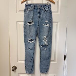 American Eagle Women’s Distressed Blue Jeans Size 0